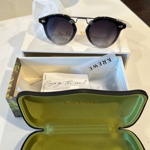 - Krewe sunglasses. NWT
STL NYLON | VAPOR MATTE GUNMETAL